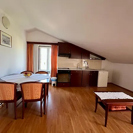 Adriana Apartment *